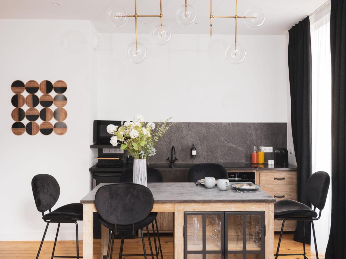Appartements Crebillon - Maisons Du Monde Hotel & Suites Нант Екстериор снимка